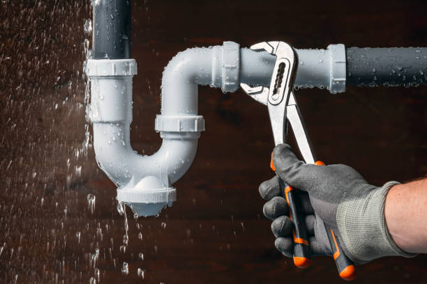 Professional Leak Detection technician working in Brightwood, OR
